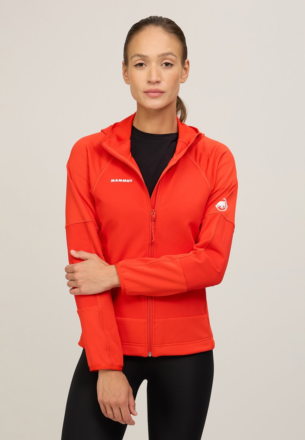 

Куртка для активного отдыха MASSONE HOODED Mammut, красный