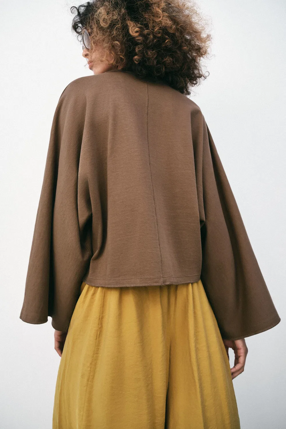 Хлопковая футболка с широкими рукавами ZARA, Mink — фото 4