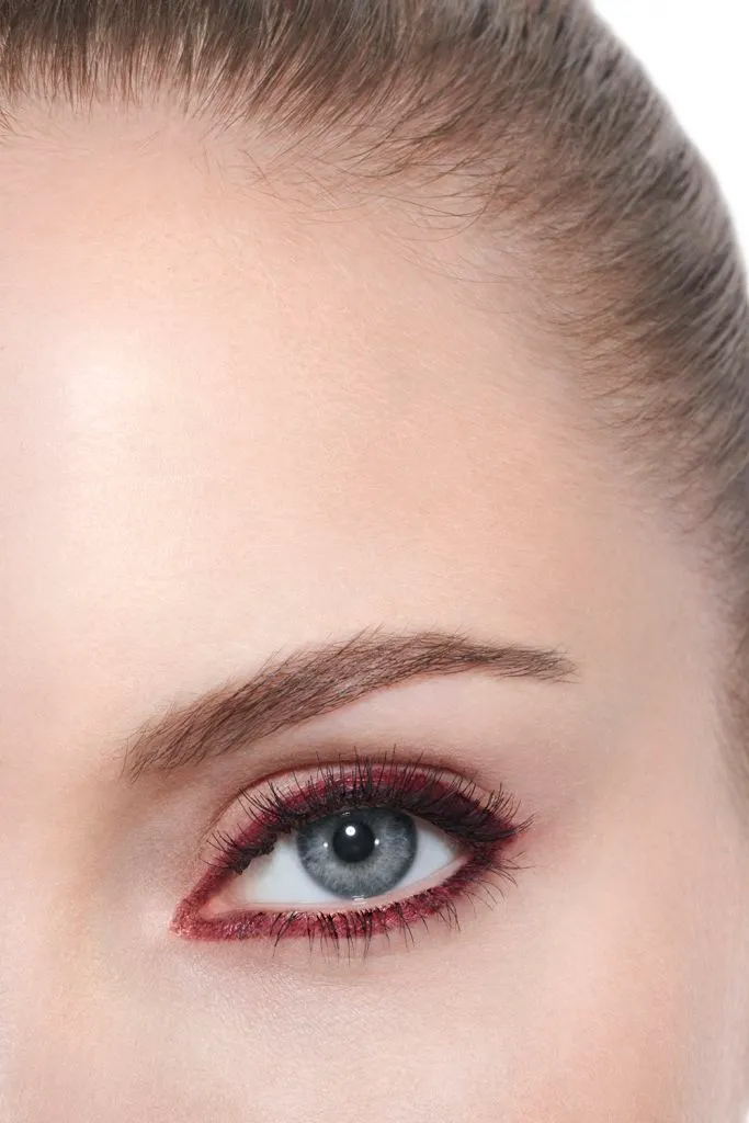 Водостойкий карандаш для глаз Chanel Stylo Yeux, 928 eros, 0,3 г — фото 4