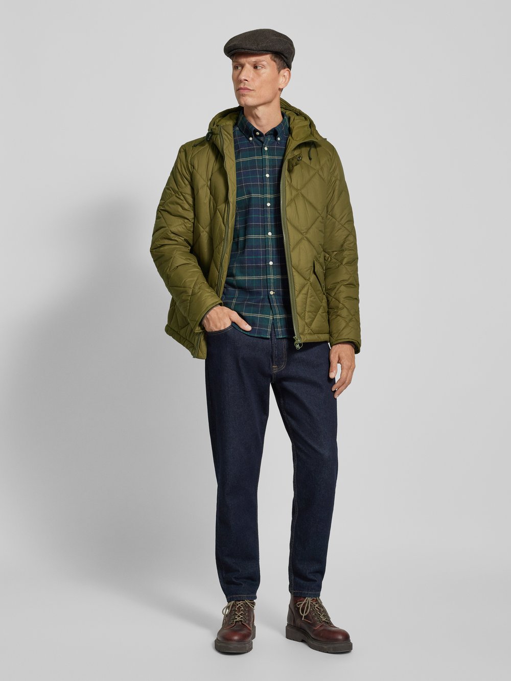 

Стеганая куртка с воротником-стойкой Barbour, оливковый