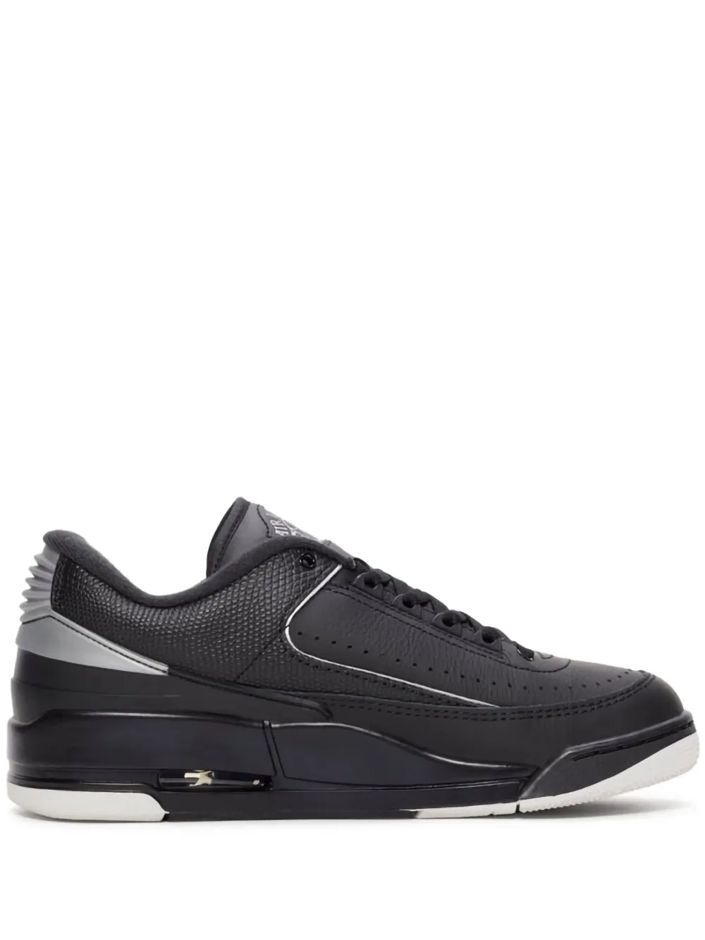 

Кроссовки 2/3 Jordan, черный