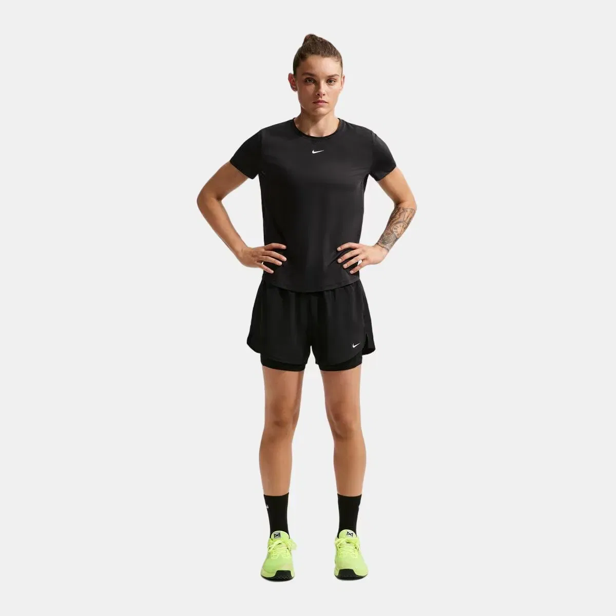 Женские шорты с высокой талией Nike One DF HR 3In 2N1 Short, Negro — фото 3