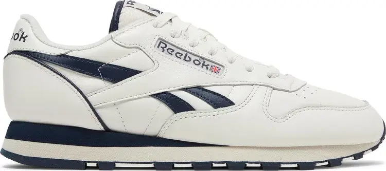 

Кроссовки classic leather 1983 vintage 'chalk vector navy' Reebok, белый