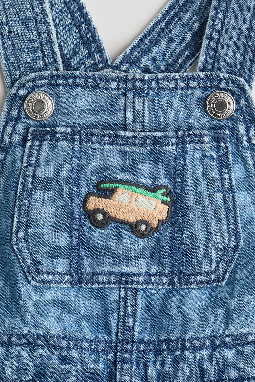 Джинсовый комбинезон с вышивкой в виде узора H&M, Denimblau/Auto — фото 3
