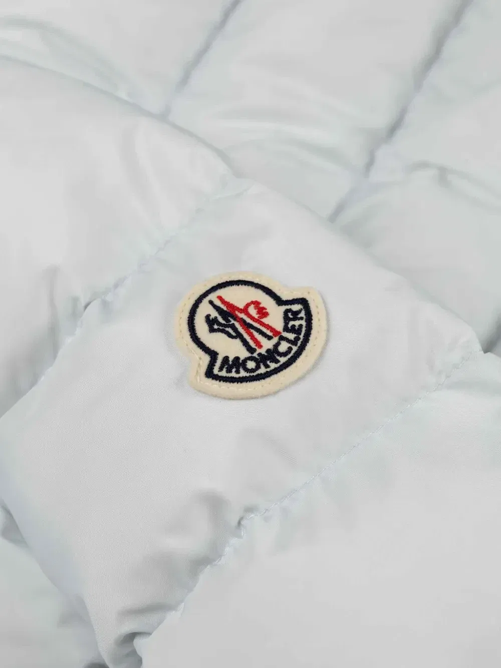 Куртка с капюшоном и наполнителем Moncler Enfant, серый — фото 2