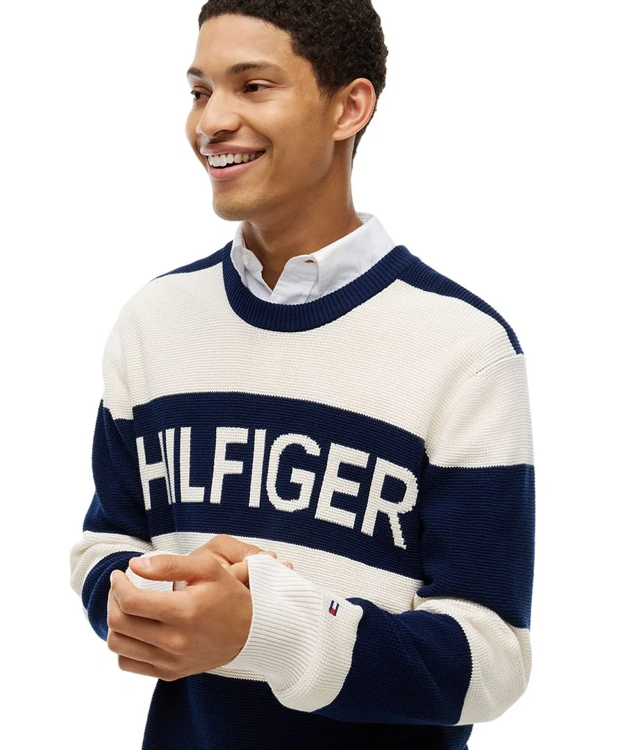 Свитер из ваффли с графичным принтом, модель Waffle Cotton Graphic Tommy Hilfiger, Carbon Navy/Ivory Petal — фото 3