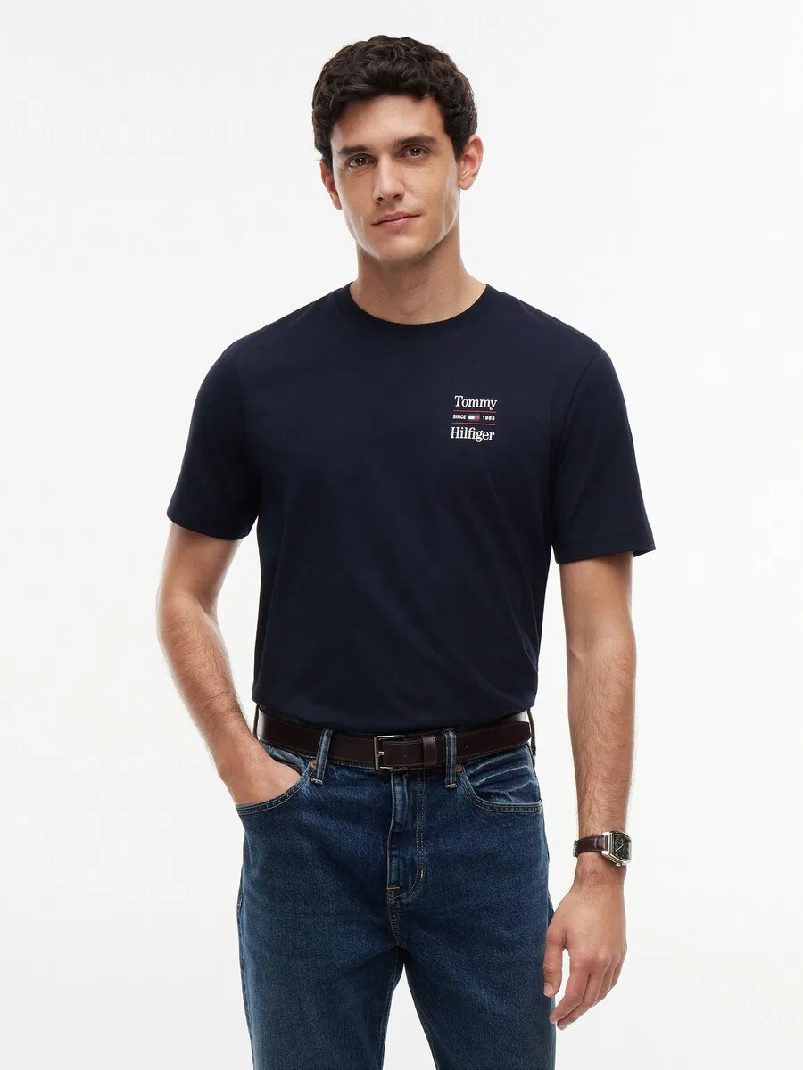 Футболка TOMMY HILFIGER светло-голубого и черного цвета — фото 4