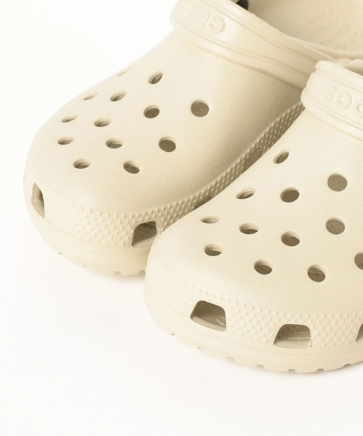 Детские сандалии классические с ремешком, модель Classic Clog, crocs, White — фото 3
