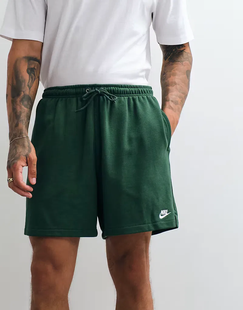 Шорты Nike Club из французской махровой ткани с логотипом, зеленые — фото 2