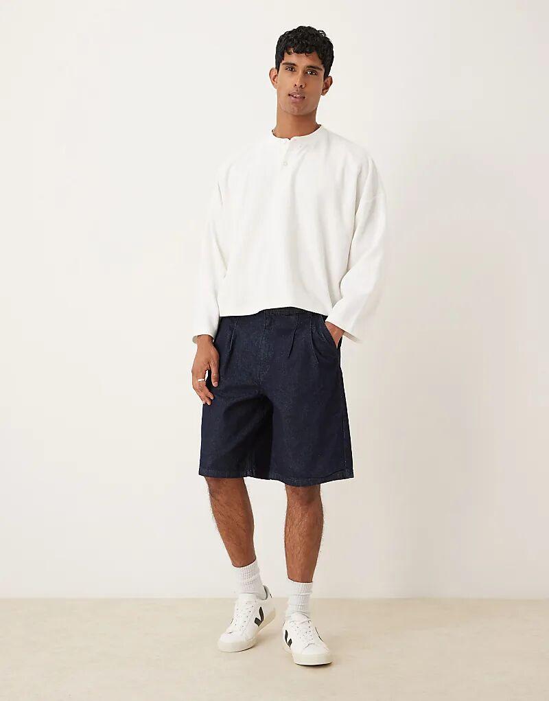 

Длинные джинсовые шорты с двойной складкой ASOS DESIGN, средне-синего цвета