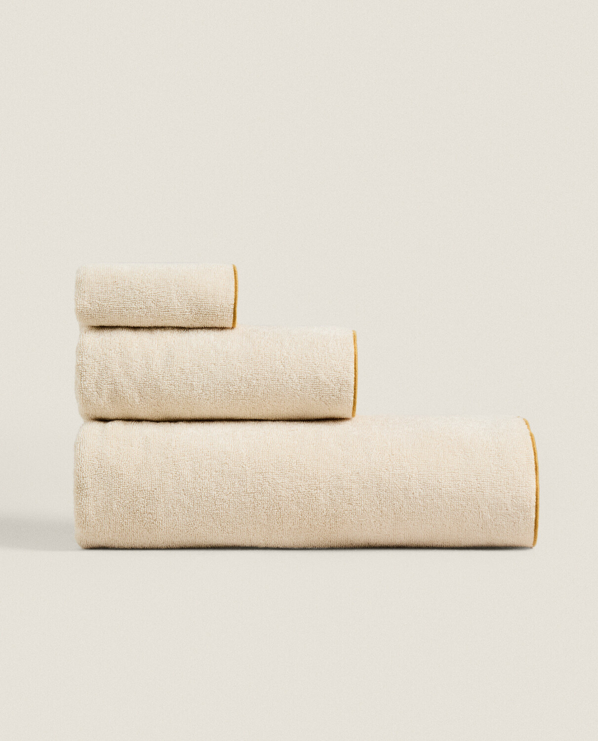 

Полотенце с оверлоком Zara Home Cotton Towel, горчично-желтый