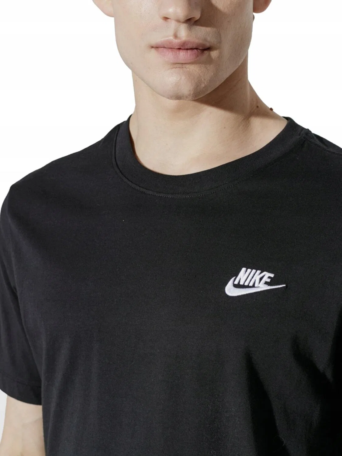 Мужская футболка с вышитым логотипом Sportswear Nike, Schwarz — фото 2