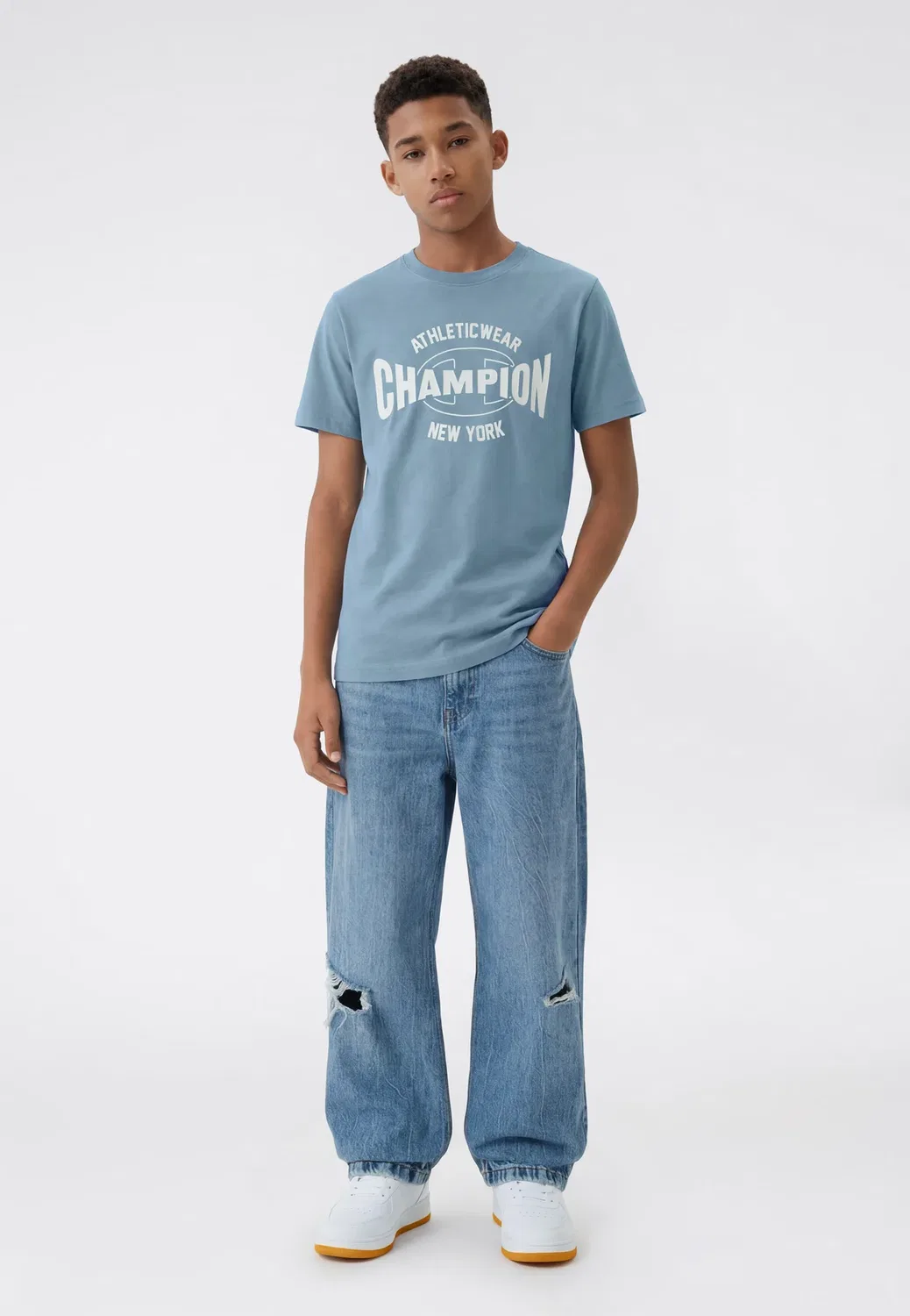 Стандартный крой - футболка с принтом Champion, Light Blue — фото 2