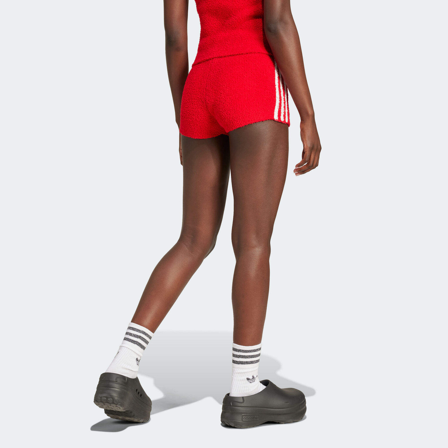 Повседневные шорты женские красные Adidas Originals — фото 4