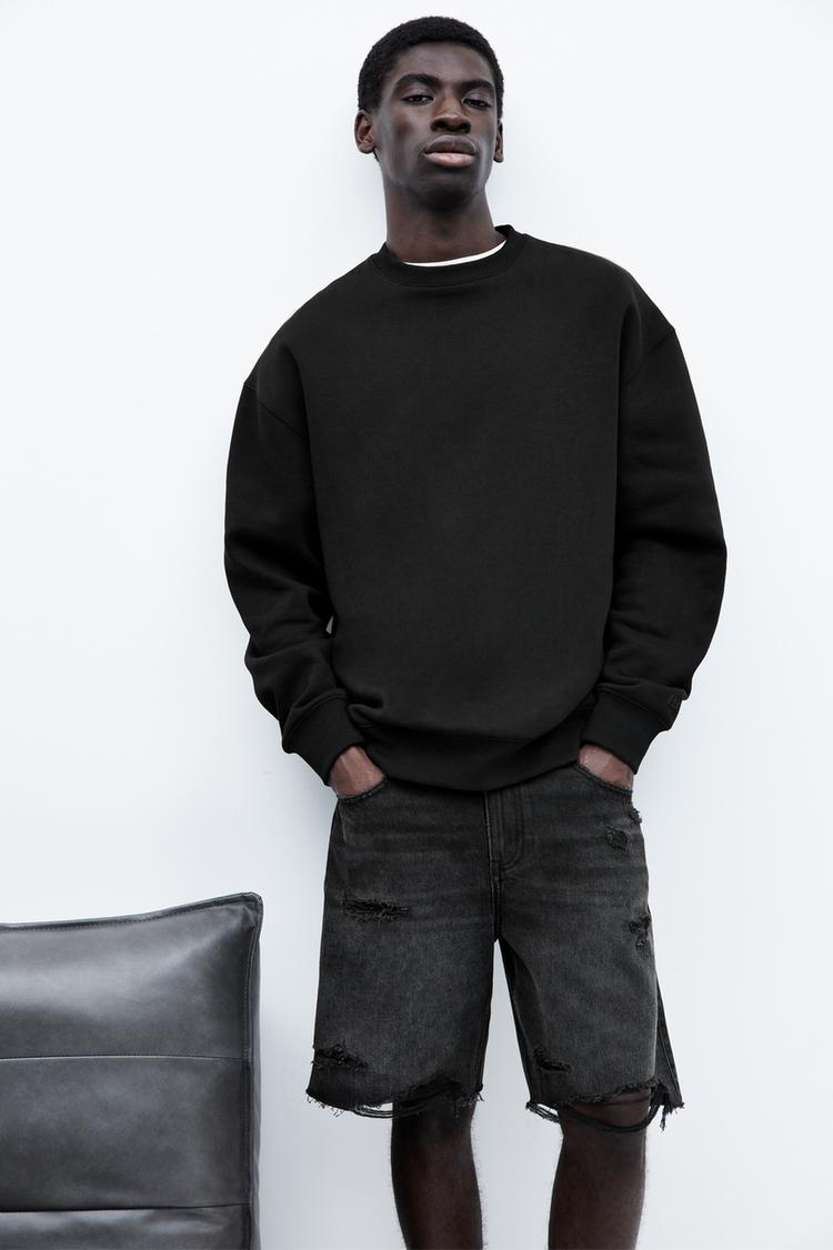 

Шорты-Бермуды из рваного денима Pull And Bear, черный