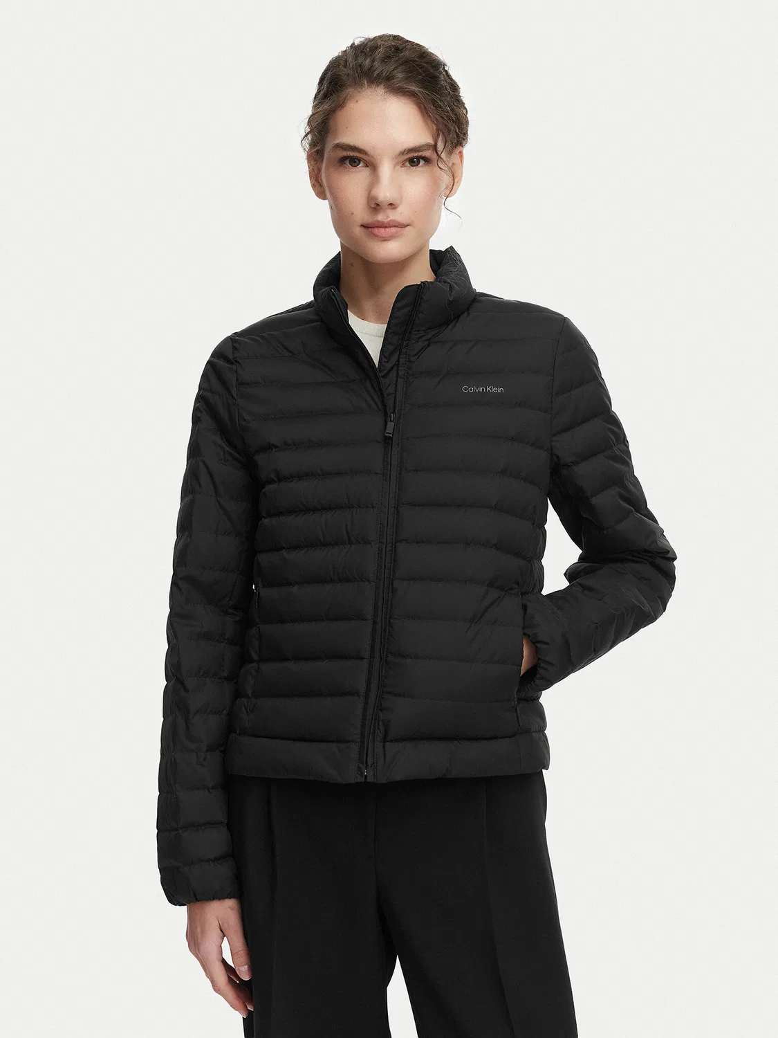 Женский пуховик стандартного кроя Calvin Klein, черный