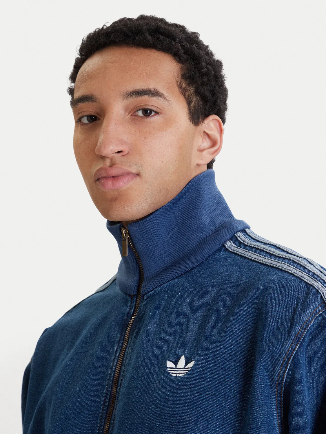 Мужской свитшот свободного кроя adicolor Denim Firebird Adidas, синий — фото 4