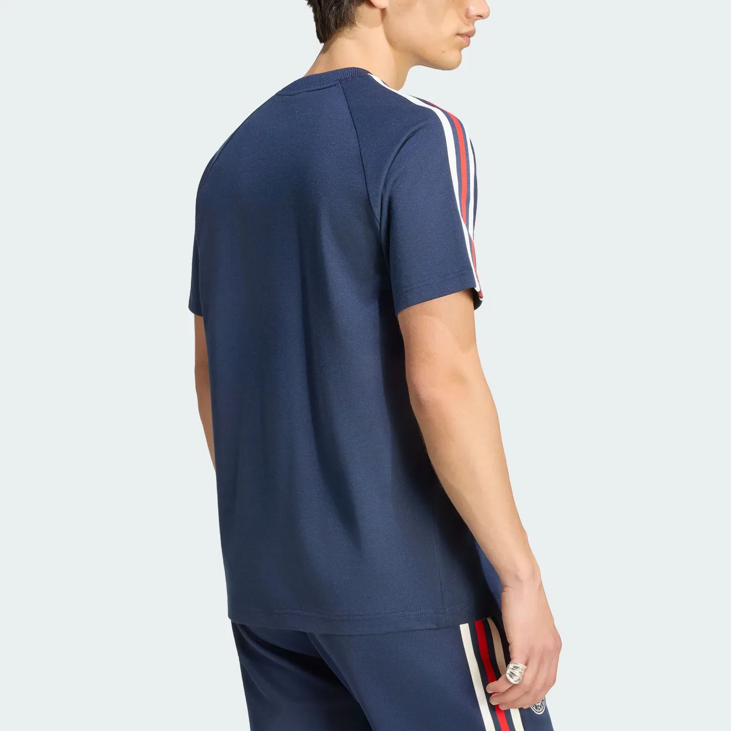 Мужская футболка с круглым вырезом Muenchen Adidas Originals, Dark Indigo Bright White — фото 4