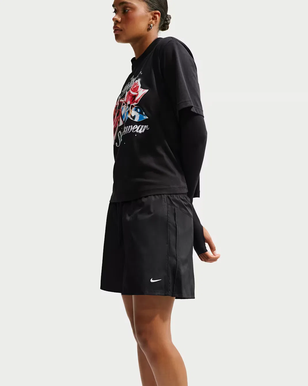 Женские свободные шорты со средней посадкой Nike Sportswear, Black/Black/White — фото 4