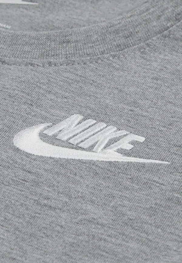 Комплект из футболки и шорт, утепленный, Club Short Set, Nike Sportswear, Midnight темно-синий — фото 4