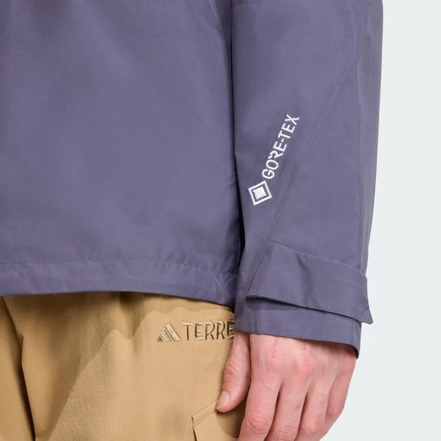 Дождевик для активного отдыха с капюшоном Terrex Xperior 2L GORE-TEX Performance Jacket adidas, Фиолетовый — фото 4