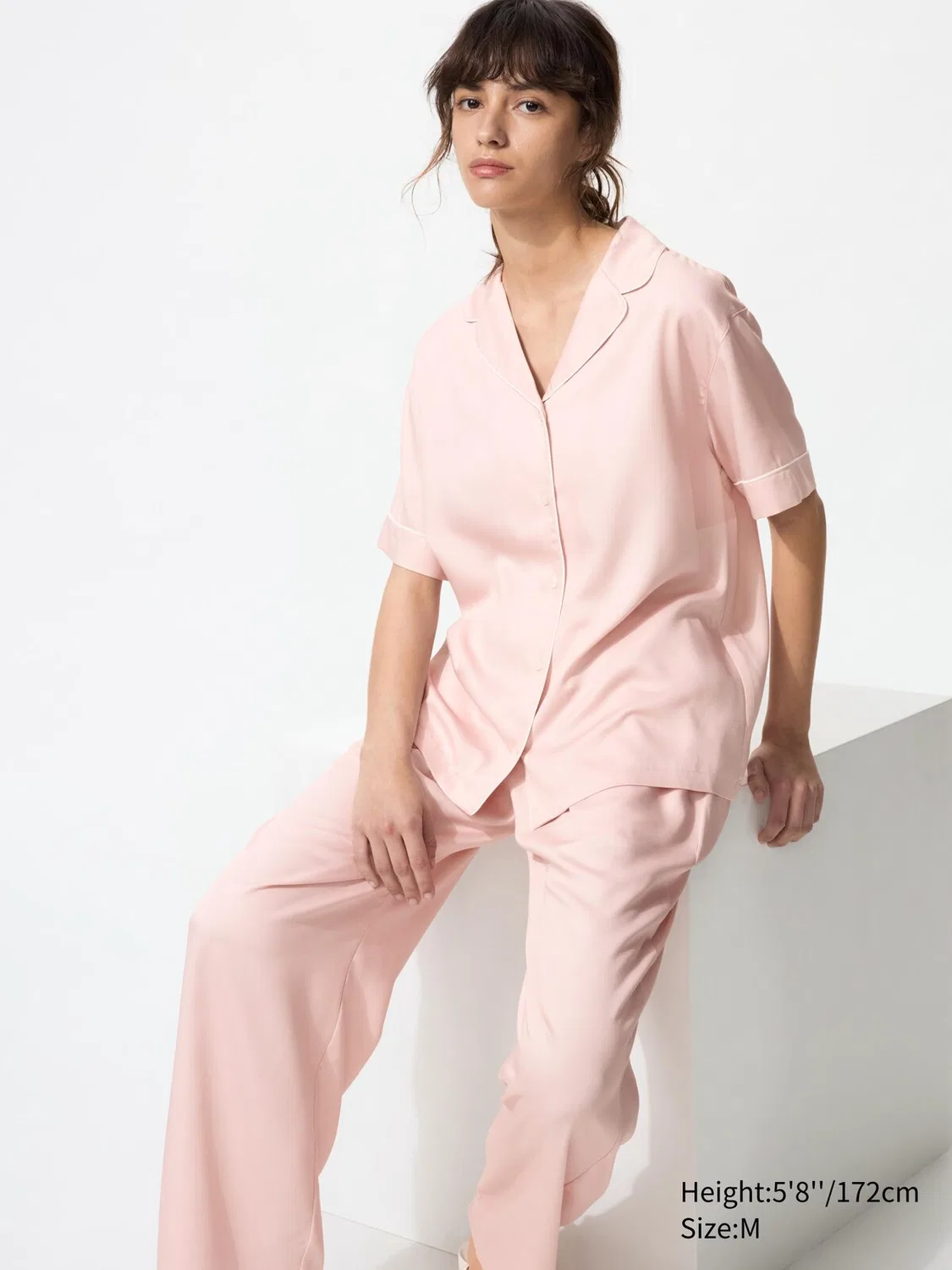Пижама Uniqlo, атласная, с коротким рукавом, розовый