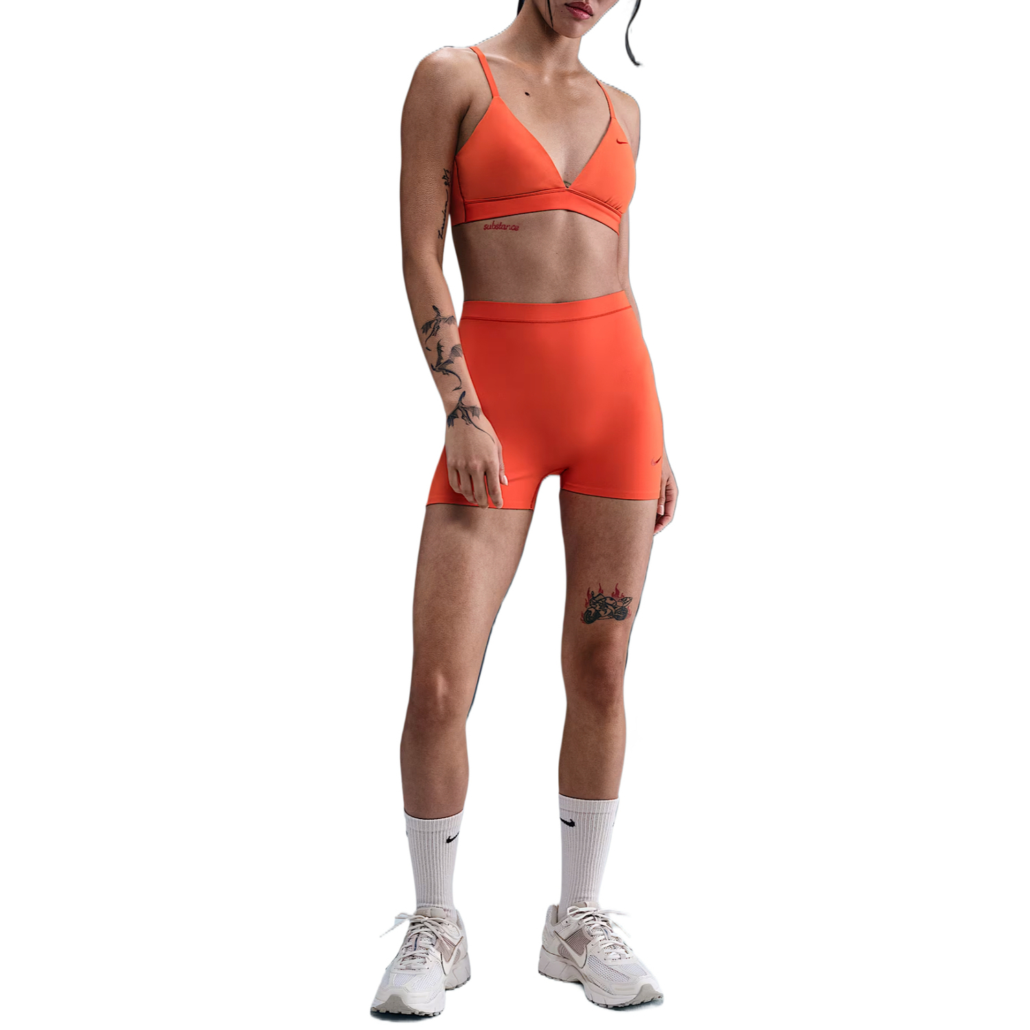 Женский спортивный бра Light Support Non Padded Triangle Nike, красный — фото 3