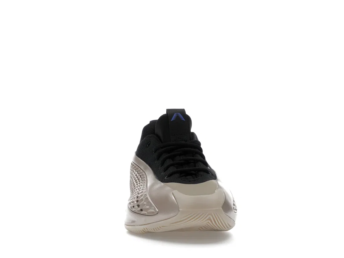 Детские кроссовки для мальчиков с перфорацией Adidas AE 1 Low, Champagne Metallic/Core Black/Lucid Blue — фото 2