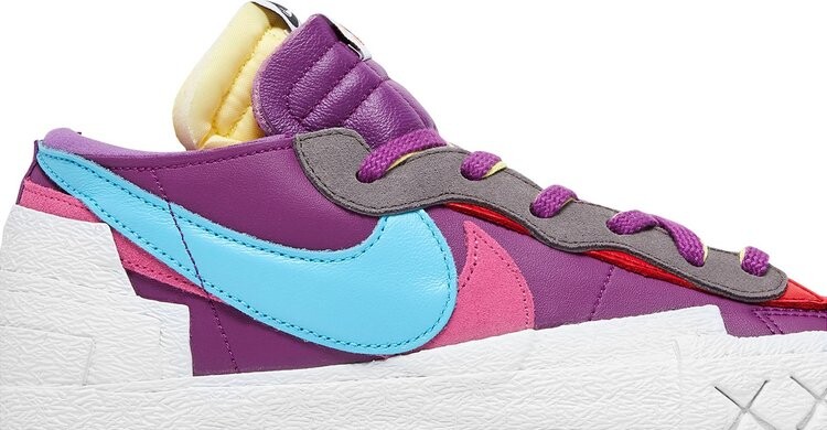 Кроссовки Nike KAWS x sacai x Blazer Low 'Purple Dusk', фиолетовый — фото 3