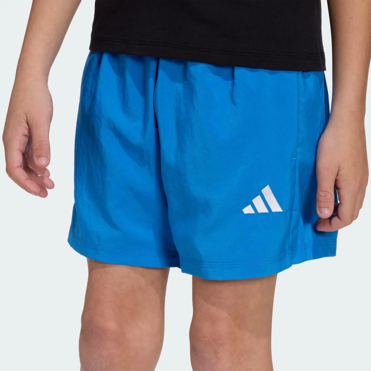 Детские шорты из легкой ткани Essentials Climacool Adidas, Blau Weiss — фото 4
