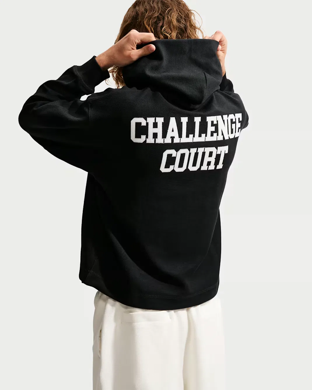 Мужская толстовка с капюшоном из французского махрового трикотажа Nike Club Rules, Black/Sail — фото 2