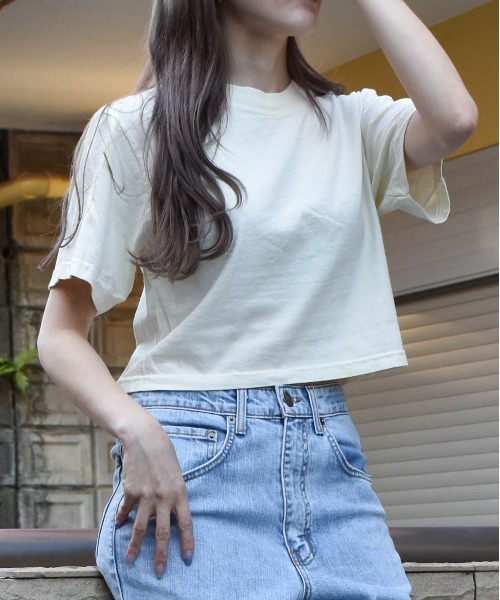 

Топ укороченный, окрашенный в готовом виде SHAKA WeAR, кремовый