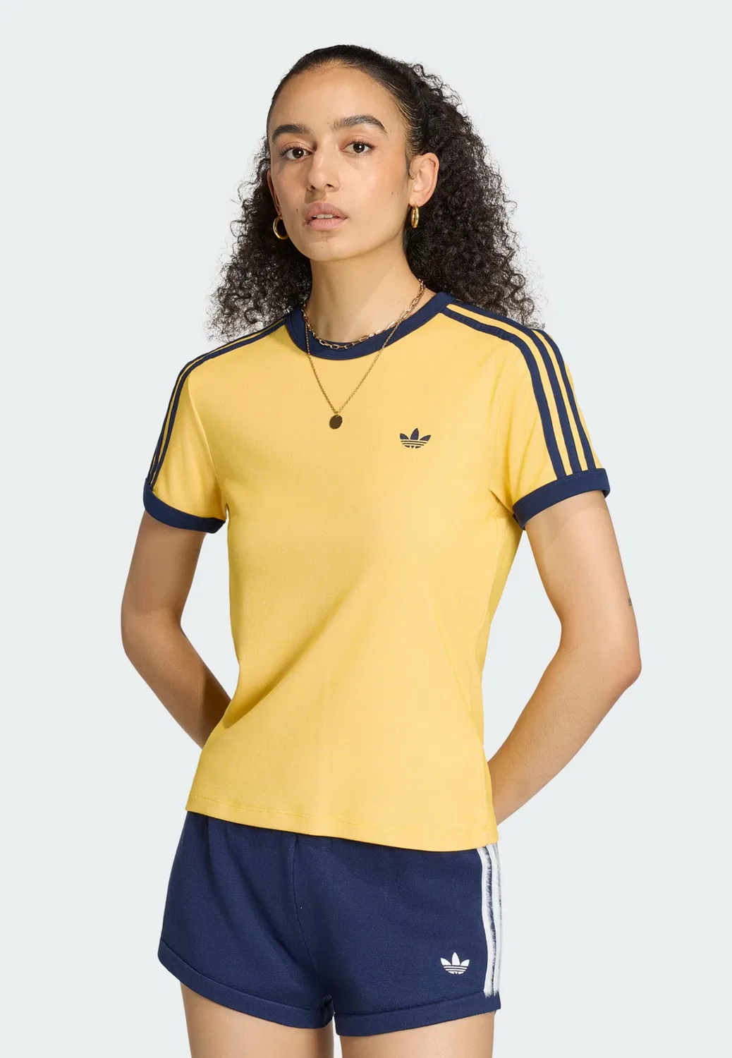 Футболка Adidas Originals Cali желтого цвета — фото 2