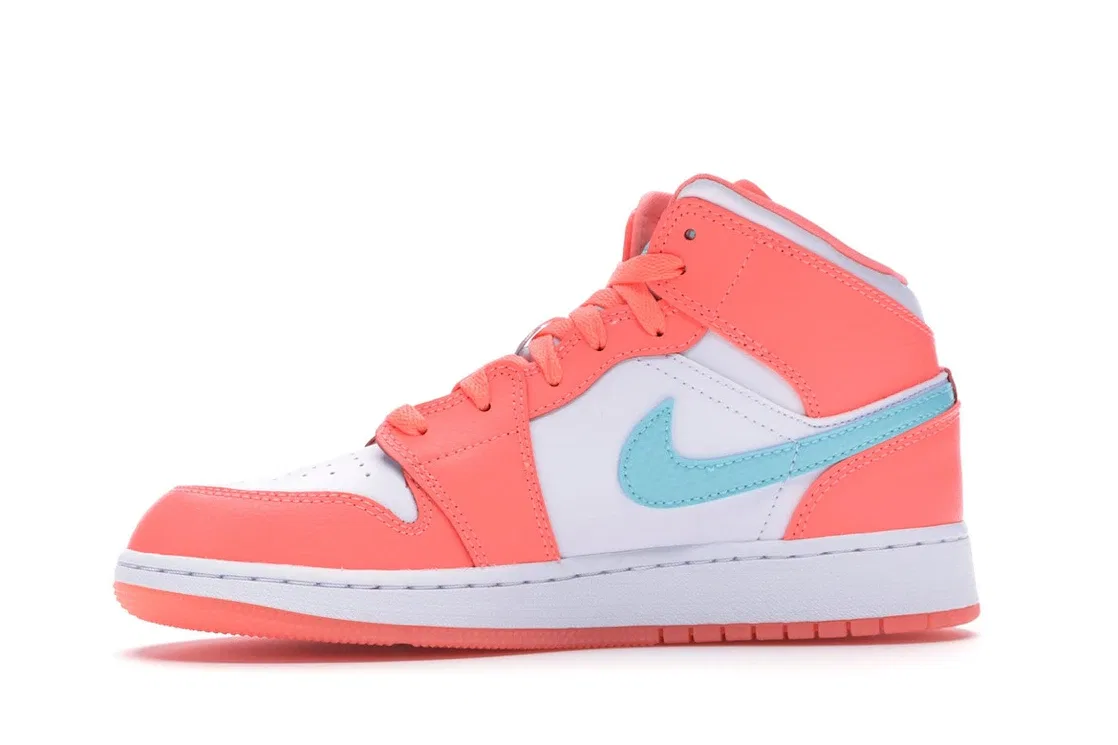 Детские кроссовки для активного отдыха с моделью Jordan 1 Mid Jordan, Crimson Pulse/Light Aqua-White — фото 3