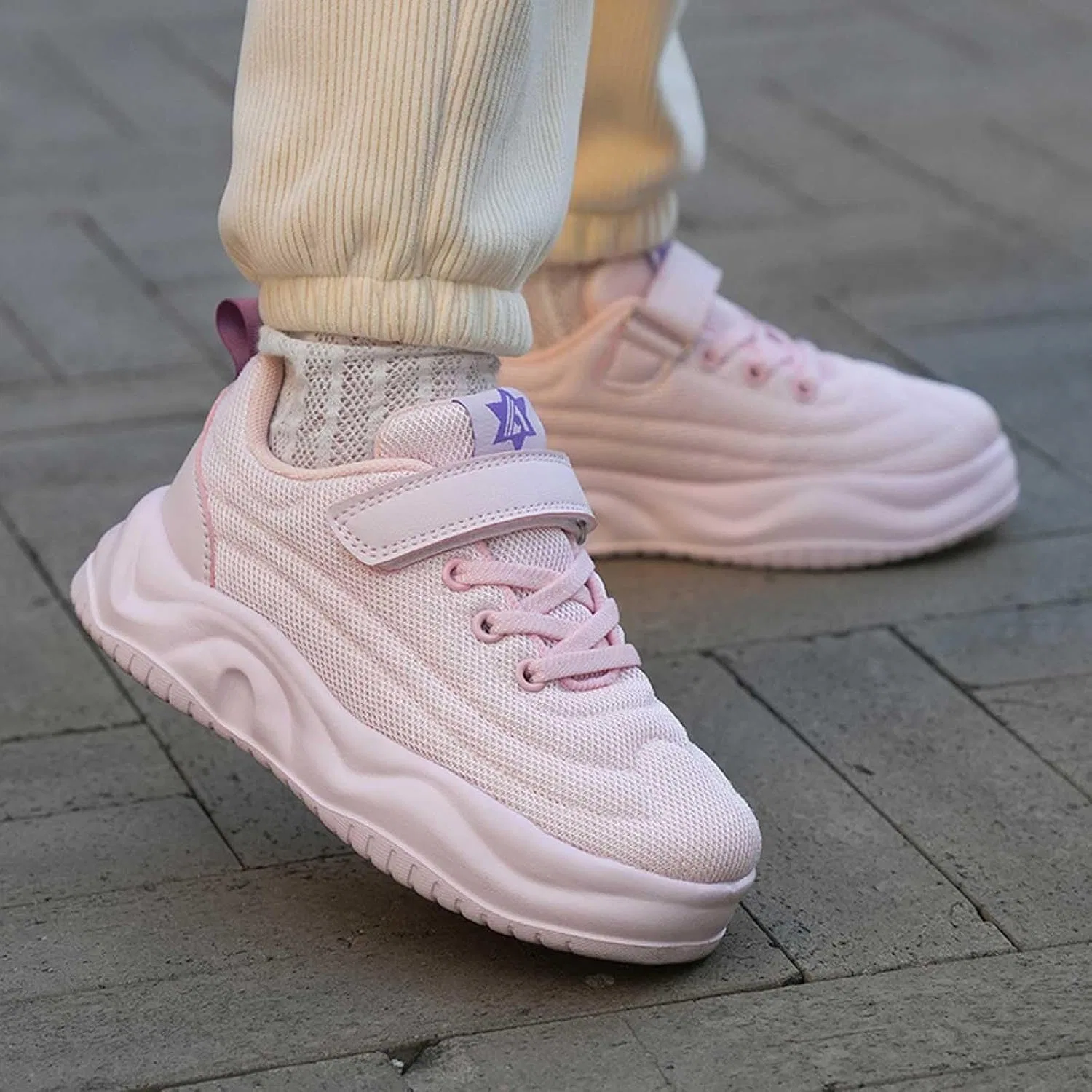 Детские кроссовки для девочек с легким дышащим дизайном, Pink — фото 2