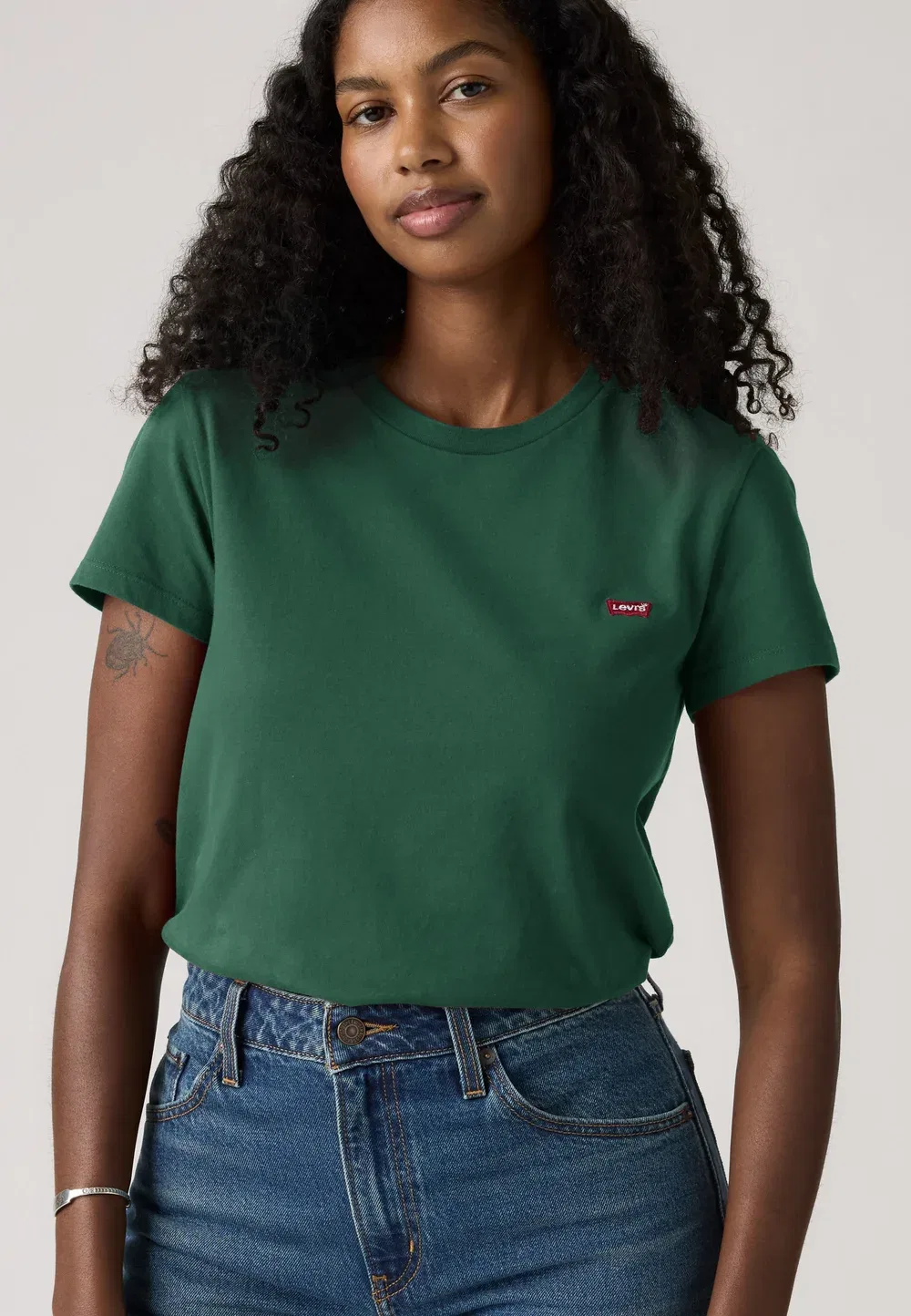 Идеальная футболка - базовая футболка Levi'S, Bistro Green — фото 3