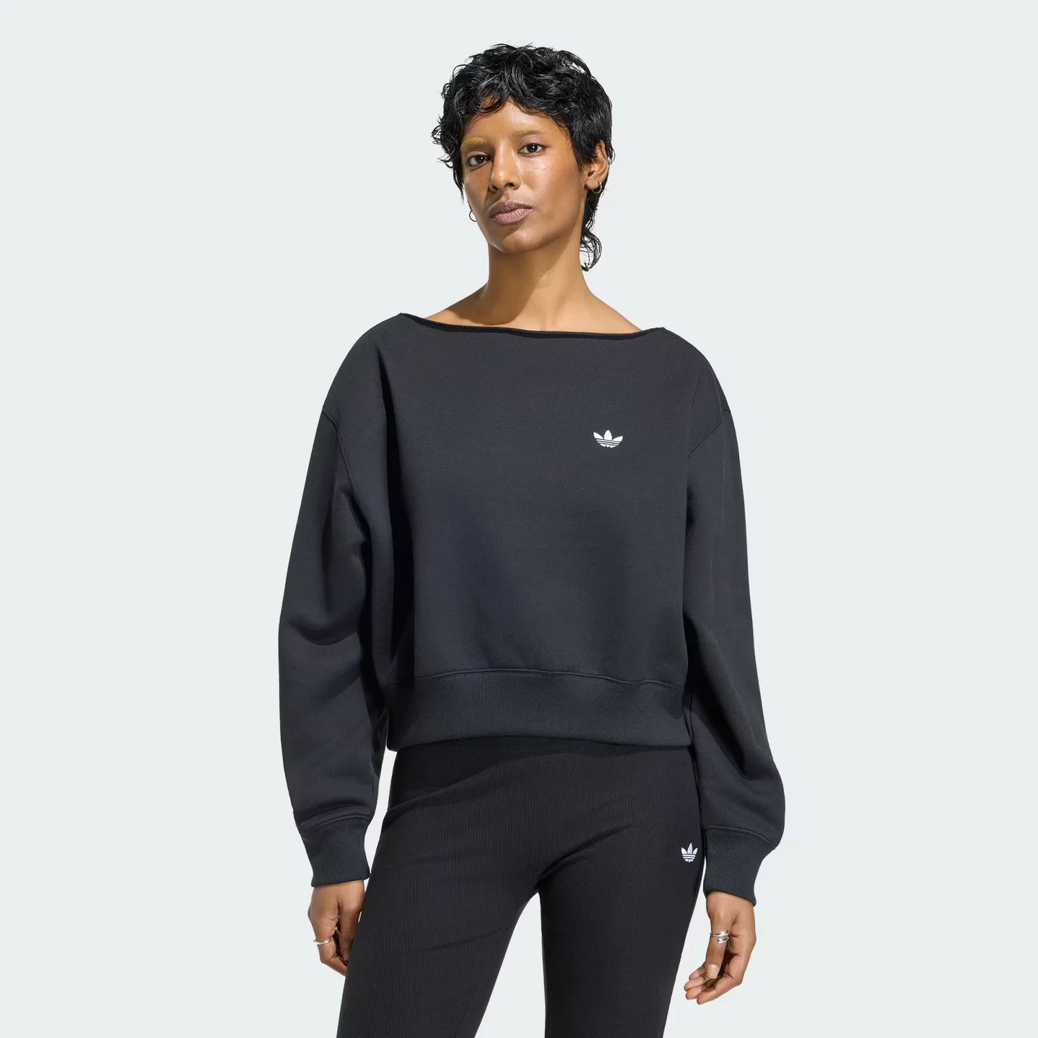Женский свитшот свободного кроя Essentials Fleece Boatneck Adidas Originals, черный