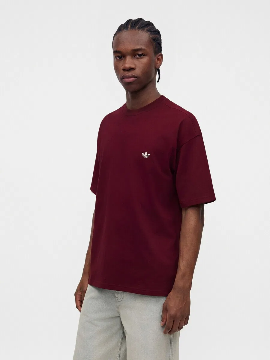 Футболка ADIDAS ORIGINALS 'Trefoil Essentials' в бордовом цвете — фото 3