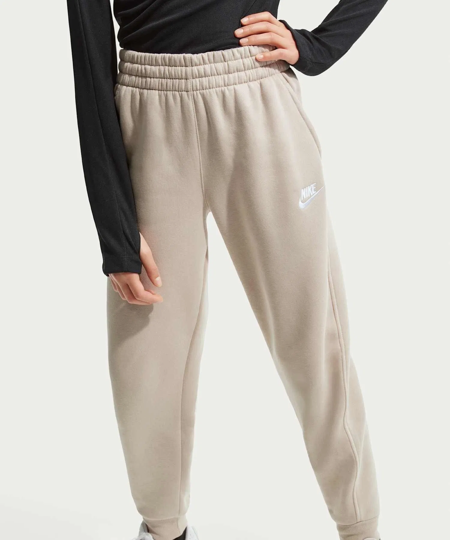 Детские флисовые спортивные брюки Nike Sportswear Club / Детские флисовые спортивные брюки Nike Sportswear Club FD3008-236 кремового цвета II — фото 3