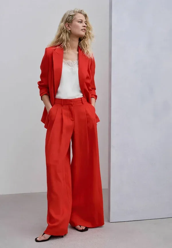 Пиджак однобортный Tall fit - relaxed double breasted crinkle blazer Next, красный — фото 2