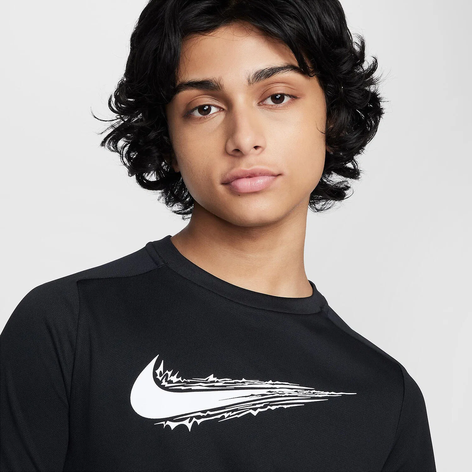Детское худи Nike B NK DF MULTI SS TOP HBR, Schwarz