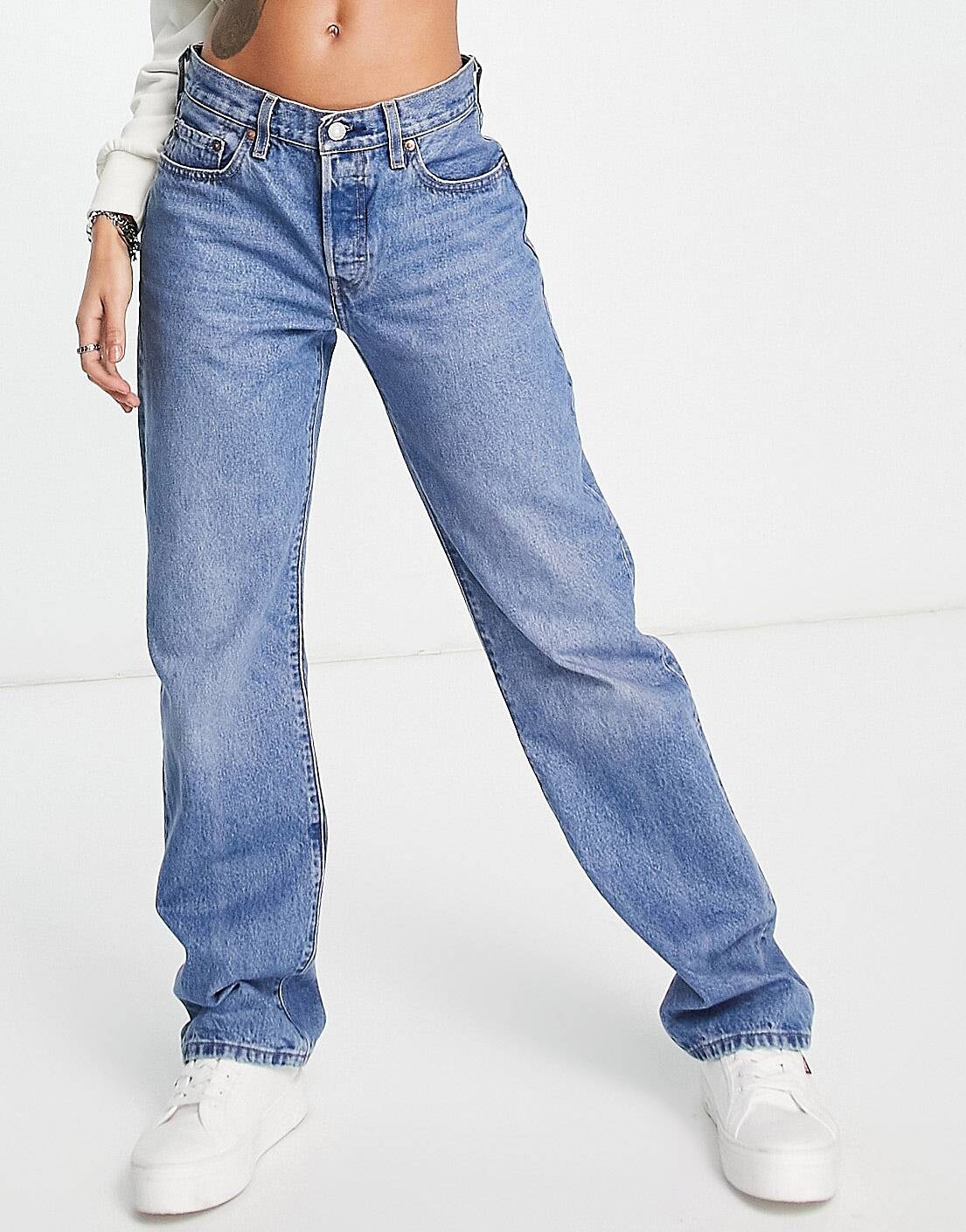 

Синие джинсы Levi's 501 90-х годов средней степени потертости