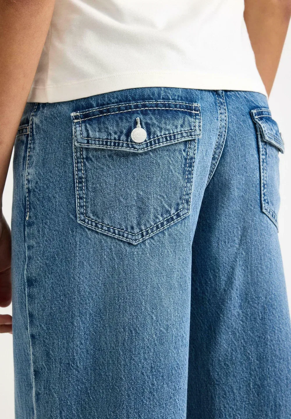 Широкие джинсы со стандартной посадкой на талии - джинсы свободного кроя Lindex, Denim — фото 4