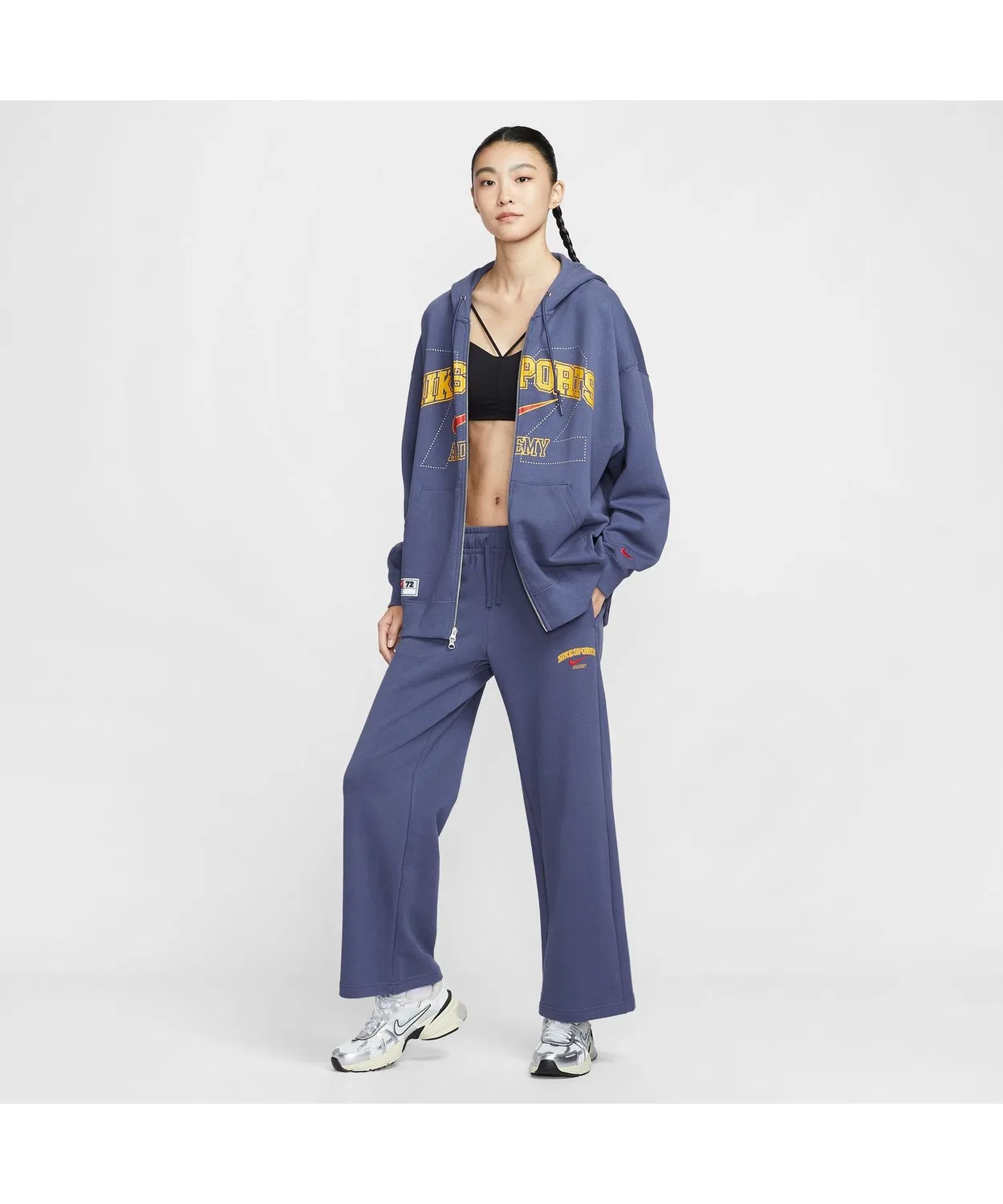 Женские широкие спортивные штаны из футера с утяжкой NIKE NSW Club Fleece, Navy — фото 3