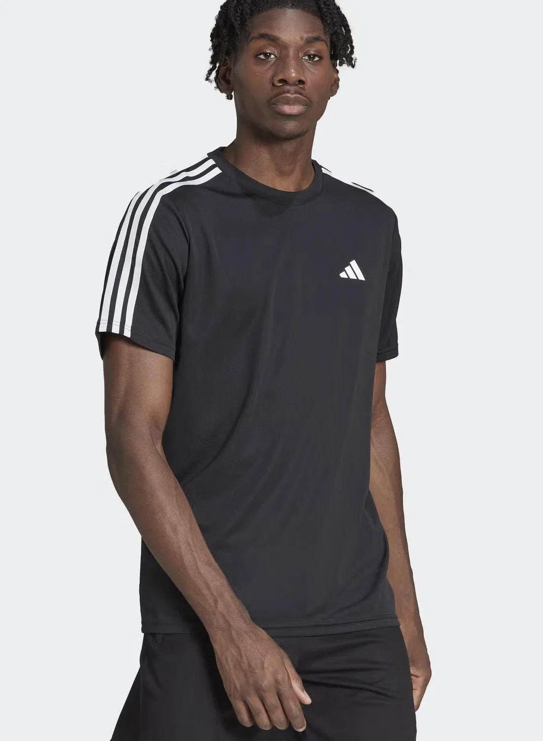 Футболка тренировочная с логотипом Train Essentials Base 3-Stripes Adidas, черный