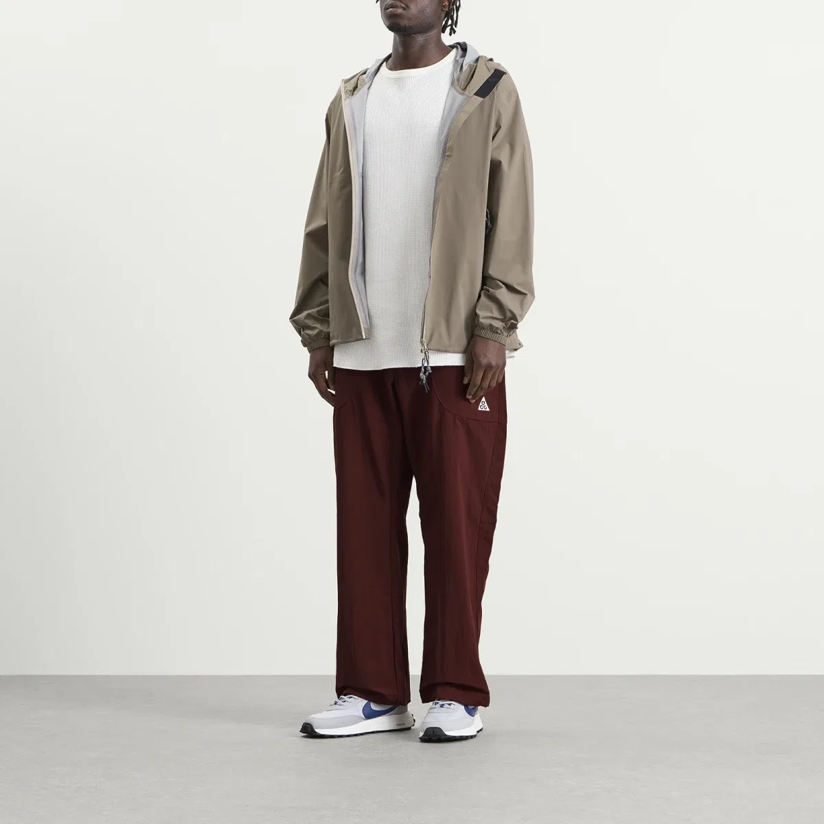 Штаны Nike ACG Dolomite, Mystic Dates & Summit White — фото 4
