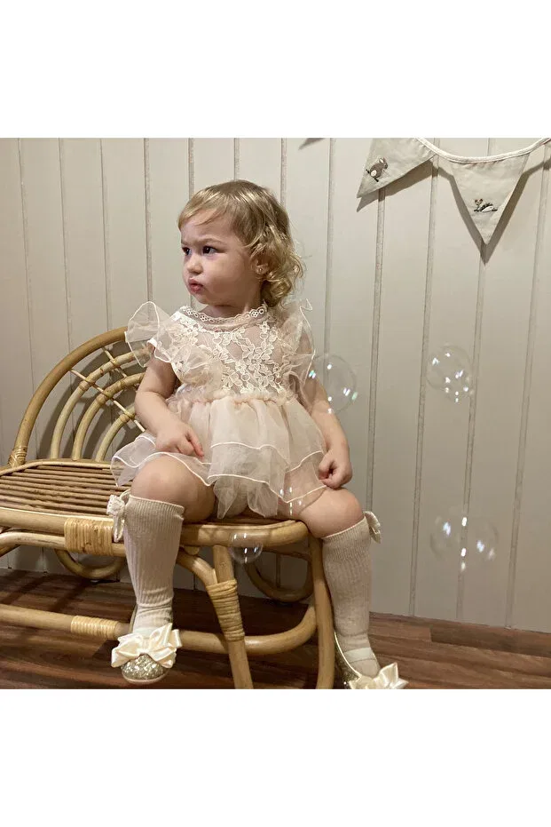 Детский ромпер для девочек кружевной Ma Moi Baby, Beige — фото 3