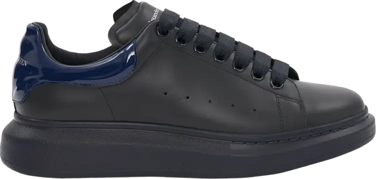 

Кроссовки Alexander McQueen Oversized Sneaker Navy, синий