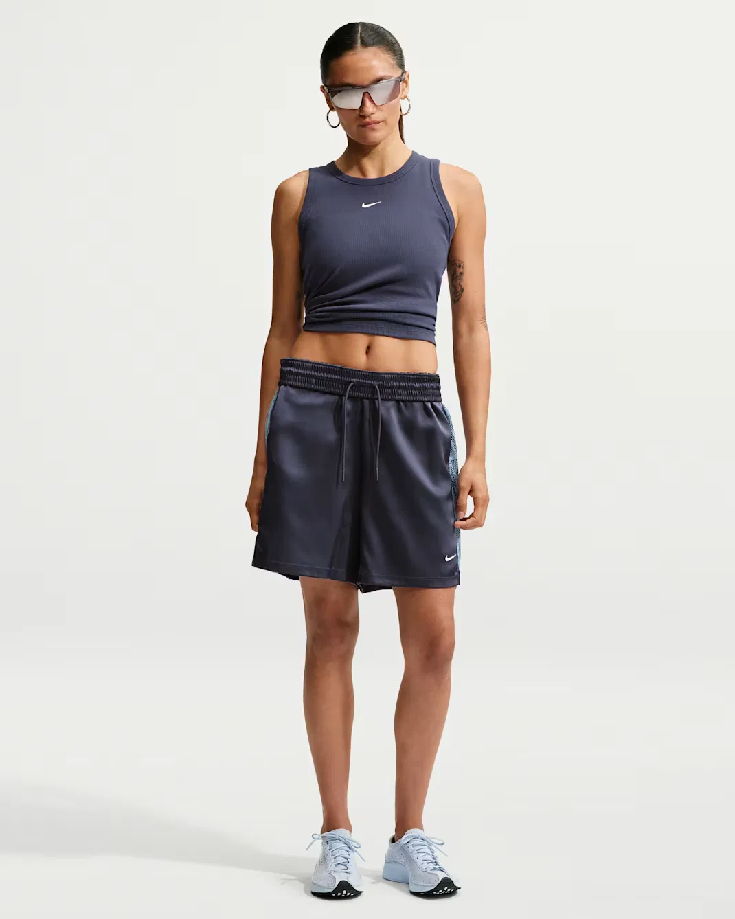 Женские свободные шорты со средней посадкой Nike Sportswear Chill Lace, Gridiron/Work Blue/White
