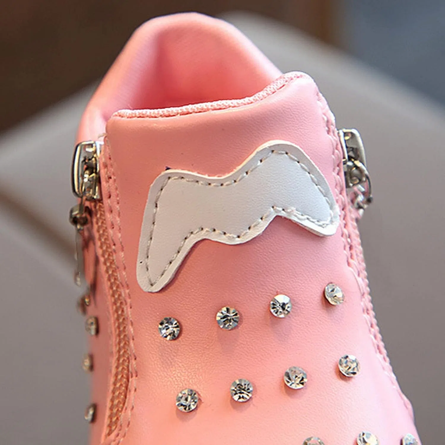 Детские ботинки с LED-подсветкой и жемчужным декором Combat Boots, Pink — фото 4